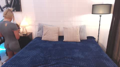 Miss Gia online show from January 2025 03:47:01 AM