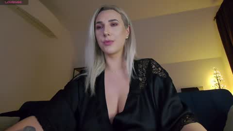 A day u didnt smile is a lost day online show from December 2025 04:58:01 PM