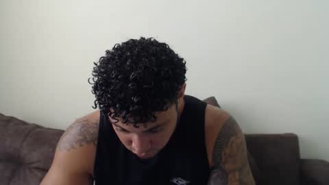Snapshot of allen_ferrer10 chatting on April 2026 03:28:01 PM allen_ferrer10 online show from April 2026 03:28:01 PM