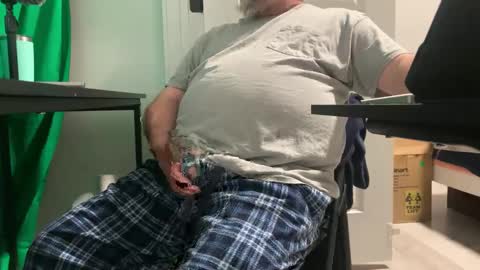 Allergictolove online show from January 2025 04:18:02 AM