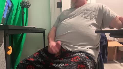 Allergictolove online show from February 2025 07:59:02 PM