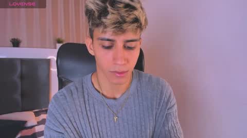 Snapshot of allexcano chatting on February 2025 12:24:01 PM Allex online show from February 2025 12:24:01 PM