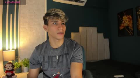 Snapshot of allexcano chatting on March 2025 03:01:01 AM Allex online show from March 2025 03:01:01 AM