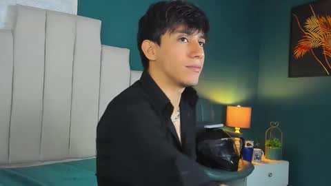 Snapshot of allexcano chatting on November 2025 11:03:01 AM Allex online show from November 2025 11:03:01 AM