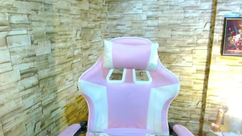 Lavinia  online show from April 2026 04:46:01 AM