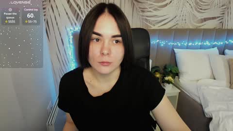 Snapshot of alli_zi chatting on December 2024 05:59:01 AM Blair online show from December 2024 05:59:01 AM