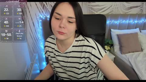 Snapshot of alli_zi chatting on December 2024 05:28:02 AM Blair online show from December 2024 05:28:02 AM