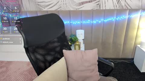 Snapshot of alli_zi chatting on March 2025 05:23:02 AM Blair online show from March 2025 05:23:02 AM