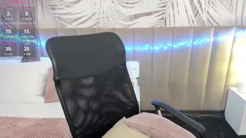 Snapshot of alli_zi chatting on March 2025 05:22:02 AM Blair online show from March 2025 05:22:02 AM