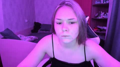 Snapshot of alli_zi chatting on October 2025 07:42:02 PM Blair online show from October 2025 07:42:02 PM