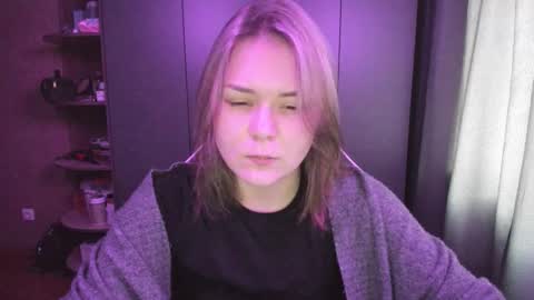 Snapshot of alli_zi chatting on November 2025 05:21:02 AM Blair online show from November 2025 05:21:02 AM