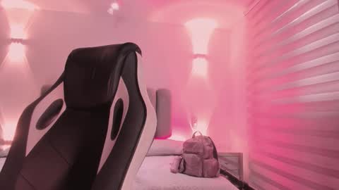 ALLICE online show from December 2025 12:01:02 PM