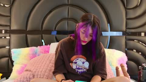 Allicia online show from January 2025 07:21:02 PM