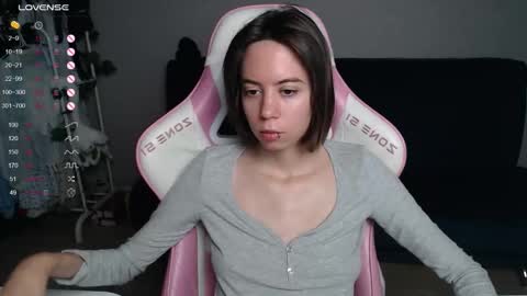 alice online show from October 2025 08:28:02 PM