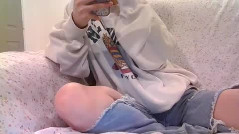 alliebearx online show from March 2025 01:47:01 AM