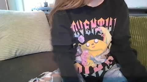 Snapshot of alliebearx chatting on July 2026 06:47:02 PM alliebearx online show from July 2026 06:47:02 PM