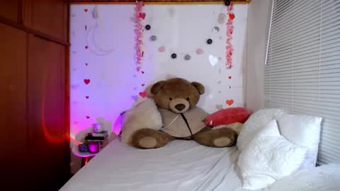 Allie  online show from February 2025 10:18:02 PM