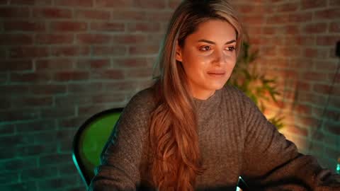 Allie online show from December 2024 05:58:02 AM