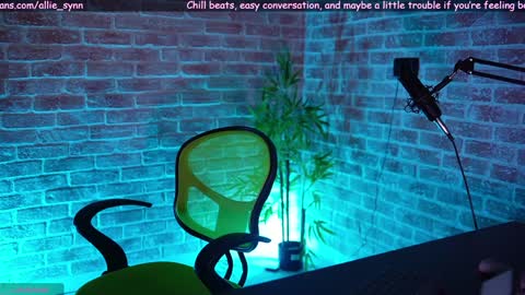 Allie online show from January 2025 05:40:02 AM