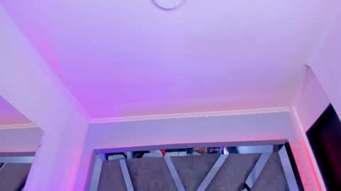    online show from February 2025 03:43:02 AM