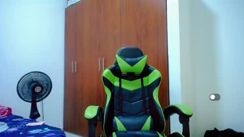  Alisson online show from December 2024 09:33:02 PM