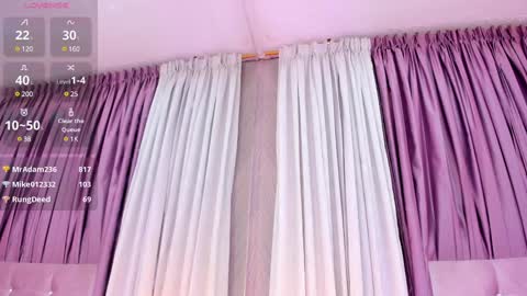 Snapshot of allisonn_bell chatting on January 2025 10:56:01 PM Allison online show from January 2025 10:56:01 PM