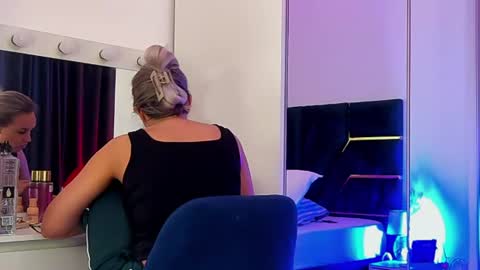 Snapshot of allisonsweetie chatting on July 2026 12:34:01 PM AllisonSweetie online show from July 2026 12:34:01 PM