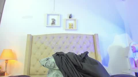 allisson online show from February 2025 12:06:02 PM