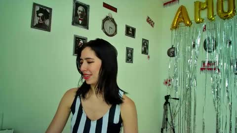 Snapshot of allisson_rose chatting on October 2025 07:59:01 PM Alli online show from October 2025 07:59:01 PM