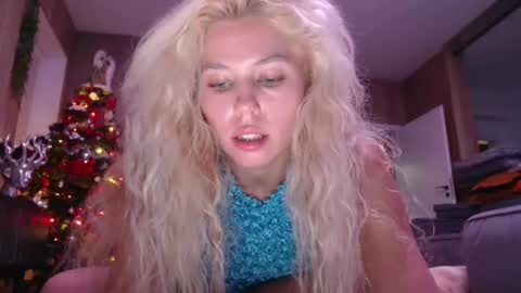 allissonhotbb online show from December 2024 06:39:02 PM