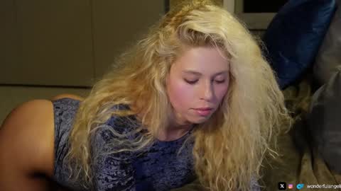 allissonhotbb online show from March 2025 07:06:02 PM