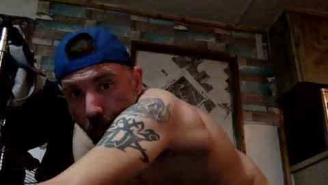 Snapshot of allitrunnin chatting on March 2026 02:17:01 AM allitrunnin online show from March 2026 02:17:01 AM