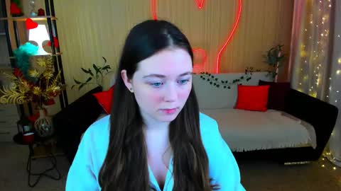 Snapshot of alluringeyess chatting on April 2026 06:32:02 PM alluringeyess online show from April 2026 06:32:02 PM