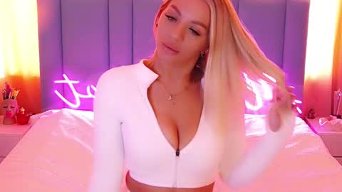 AlwaysHot online show from February 2025 03:42:01 AM