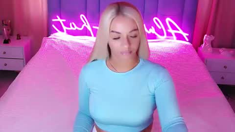 AlwaysHot online show from September 2025 02:11:01 AM