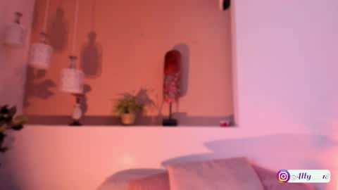 Ally  online show from September 2025 05:08:02 AM