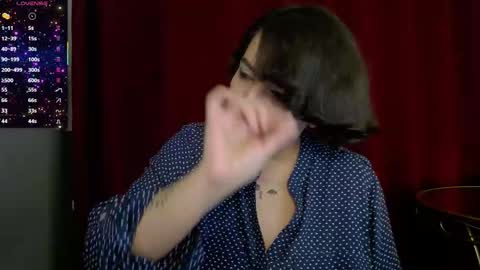         online show from November 2025 10:04:02 PM