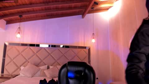 Alisson online show from September 2025 10:07:01 AM