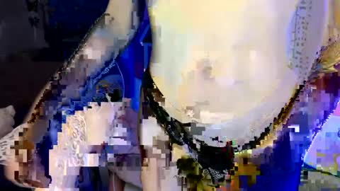 Snapshot of allyoursss1212 chatting on January 2025 01:35:01 AM Ally Girl In Her Ally World online show from January 2025 01:35:01 AM