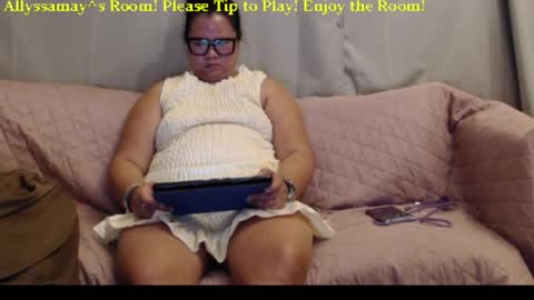 Snapshot of allyssamay chatting on May 2026 02:30:01 AM Allyssamay online show from May 2026 02:30:01 AM