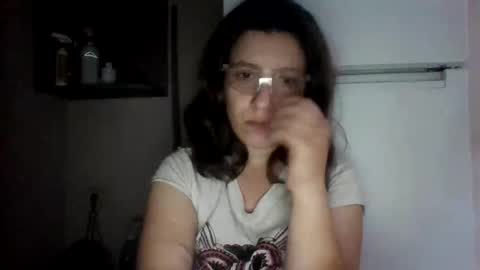 Snapshot of alma_amy chatting on January 2025 08:25:02 PM Alma online show from January 2025 08:25:02 PM