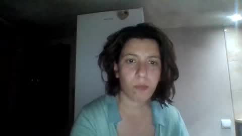 Snapshot of alma_amy chatting on February 2025 09:06:02 PM Alma online show from February 2025 09:06:02 PM