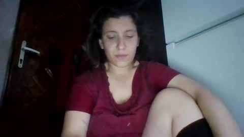 Snapshot of alma_amy chatting on February 2025 08:45:01 PM Alma online show from February 2025 08:45:01 PM