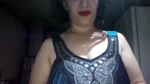 Snapshot of alma_amy chatting on February 2025 07:14:01 PM Alma online show from February 2025 07:14:01 PM