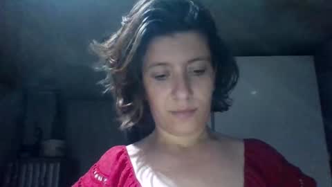 Snapshot of alma_amy chatting on February 2025 10:20:02 PM Alma online show from February 2025 10:20:02 PM