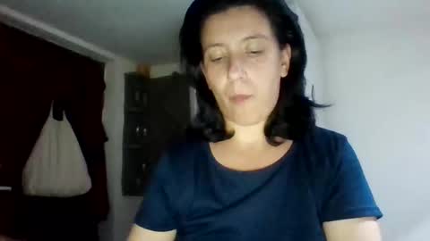 Snapshot of alma_amy chatting on September 2025 08:45:01 PM Alma online show from September 2025 08:45:01 PM