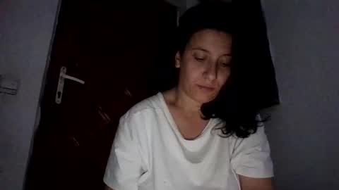 Snapshot of alma_amy chatting on October 2025 08:03:02 PM Alma online show from October 2025 08:03:02 PM