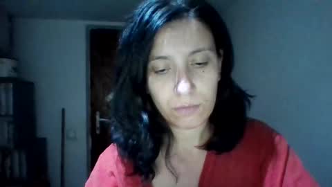 Snapshot of alma_amy chatting on October 2025 09:16:02 PM Alma online show from October 2025 09:16:02 PM