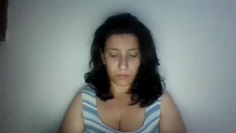 Snapshot of alma_amy chatting on November 2025 10:08:02 PM Alma online show from November 2025 10:08:02 PM