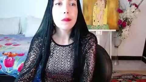 alma_art_ online show from September 2025 12:16:01 AM